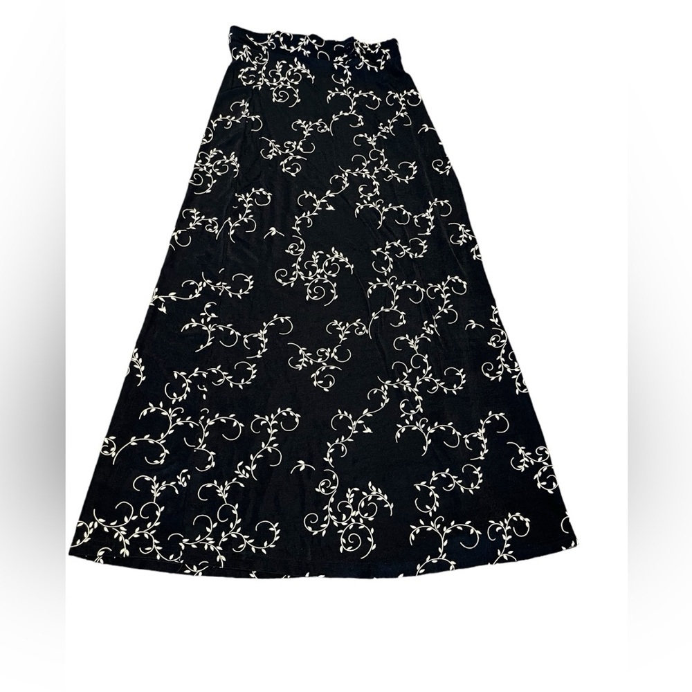 🔥Frazier Lawrence skirt size medium